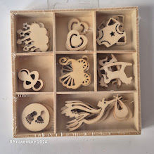 Coffret en bois de 45 sujets en bois sur le th�me de la nais 4 Saumur (49)