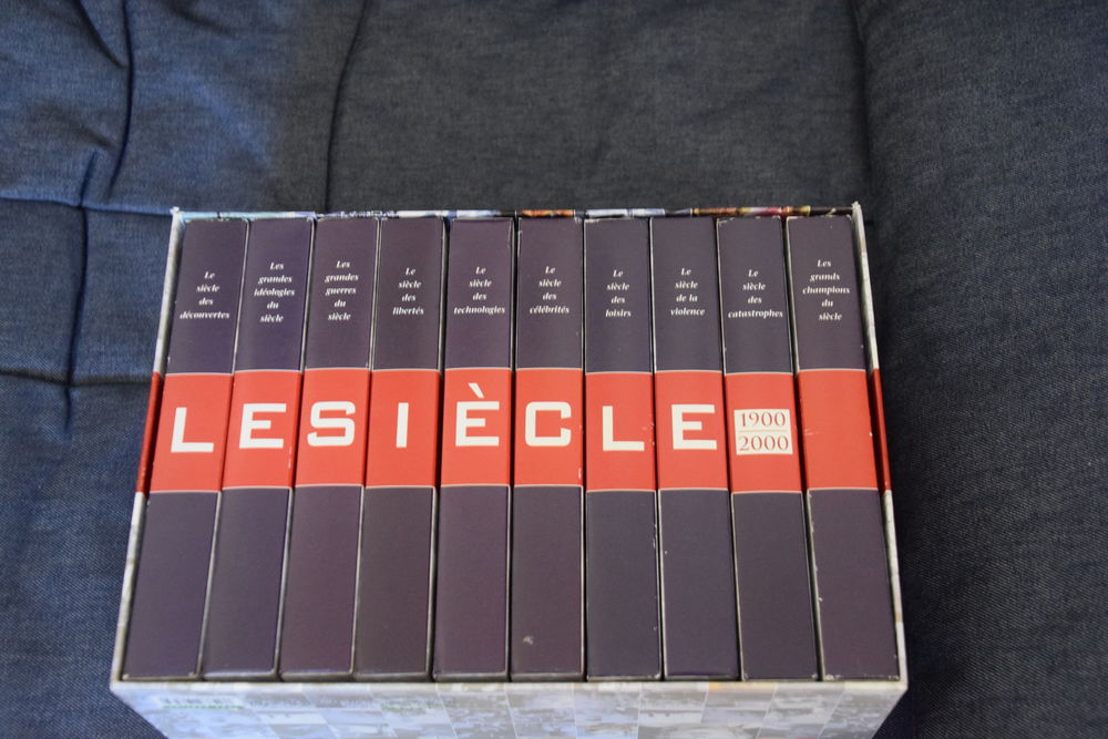 Coffret cassettes VHS du si�cle 0 La B�gude-de-Mazenc (26)