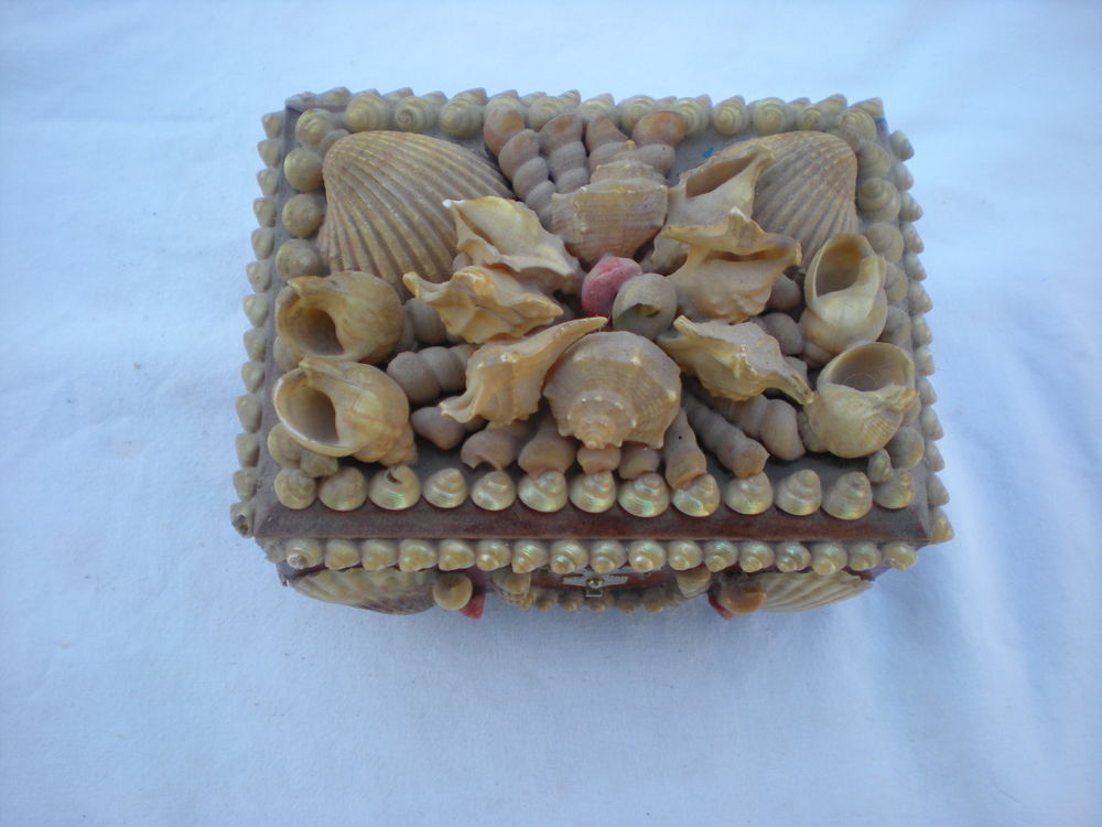 coffret en coquillage 4 Bailleau-l'�v�que (28)