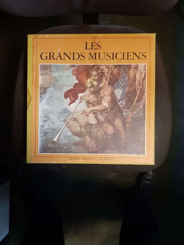 Coffret de 12 disques st�r�o 33 tours - 3 kgs 20 Saint-Victoret (13)