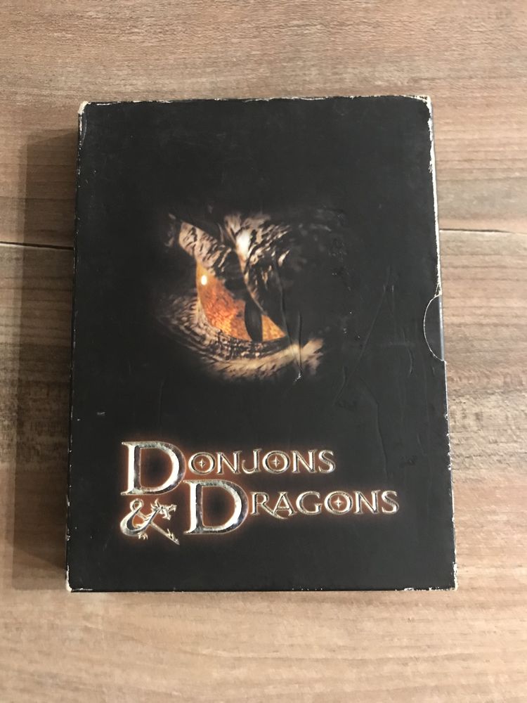 Coffret 2 Dvd �� Donjons et dragons �� 5 Saleilles (66)