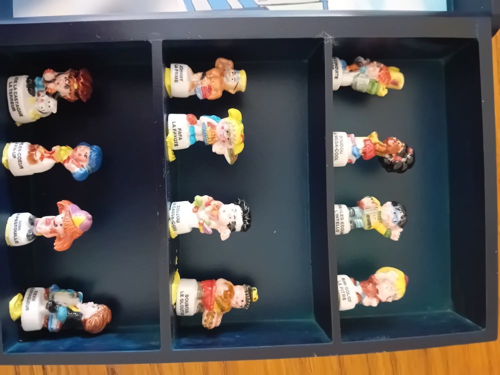 coffret de 12 feves les zado 24 Saint-Cyr-les-Vignes (42)