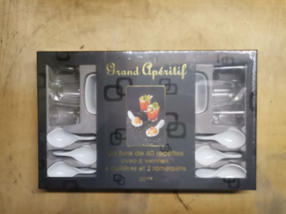 Coffret hachette grand ap�ritifs 6 Mantes-la-Ville (78)