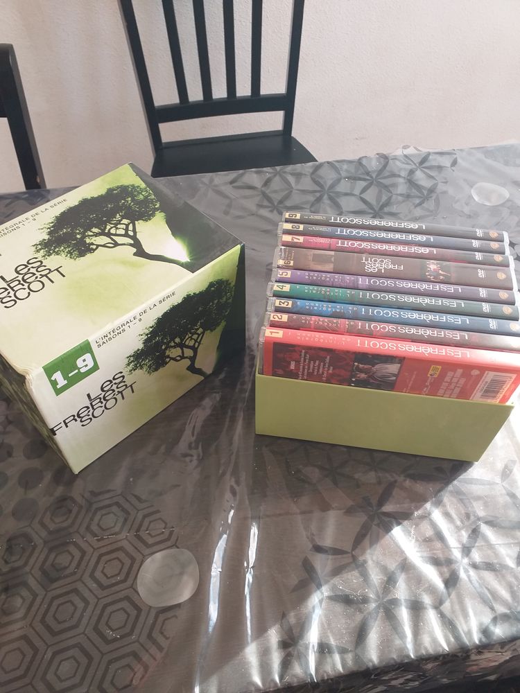 Coffret int�gral Freres Scott 0 Provins (77)