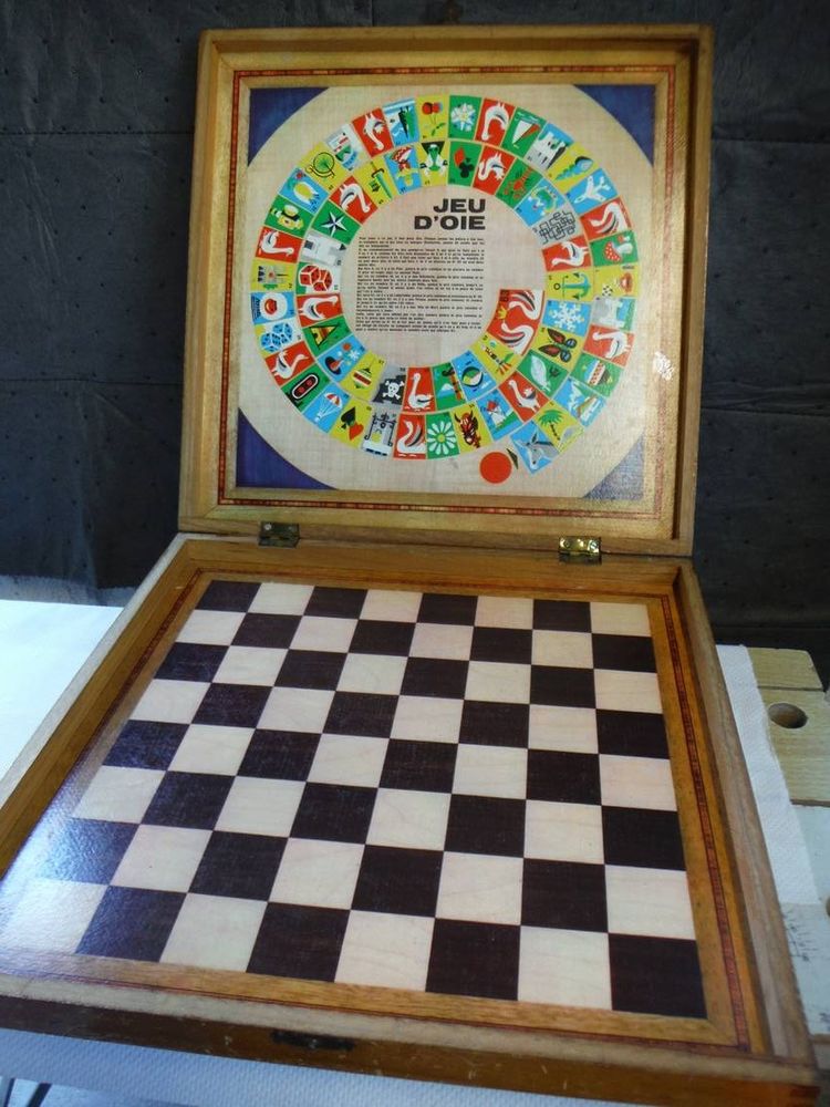 Coffret de jeux anciens 15 Villeneuve-le-Roi (94)