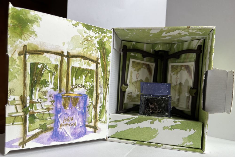 COFFRET LOLITA LEMPICKA  LE CADRE AU MASCULIN  + MINIATURE 25 L'Huisserie (53)