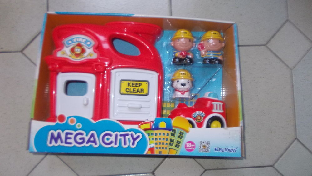 coffret megacity caserne 10 Thiais (94)