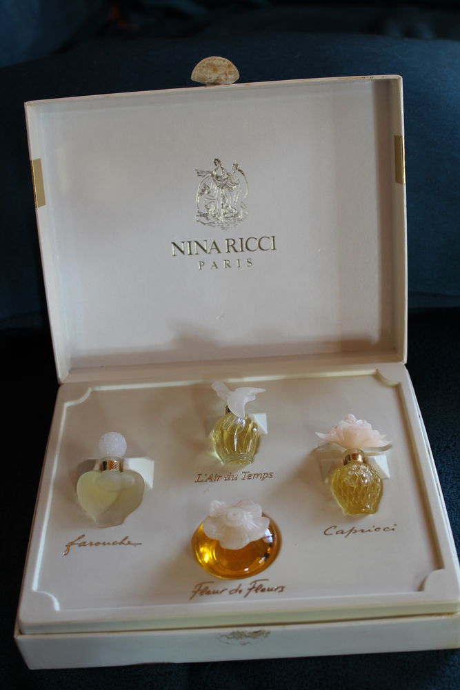 Coffret de 4 mini parfums vintage 15 Saint-Bonnet-de-Mure (69)