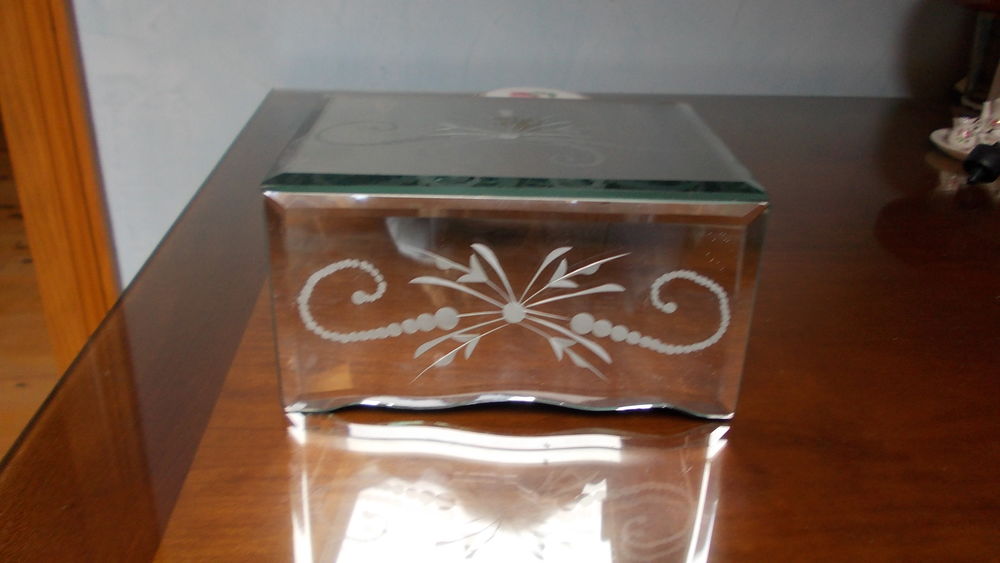 coffret miroir 7 Thiais (94)