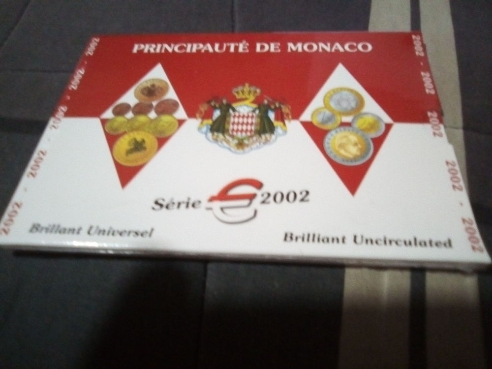 COFFRET BU MONACO 2002 140 Cuers (83)