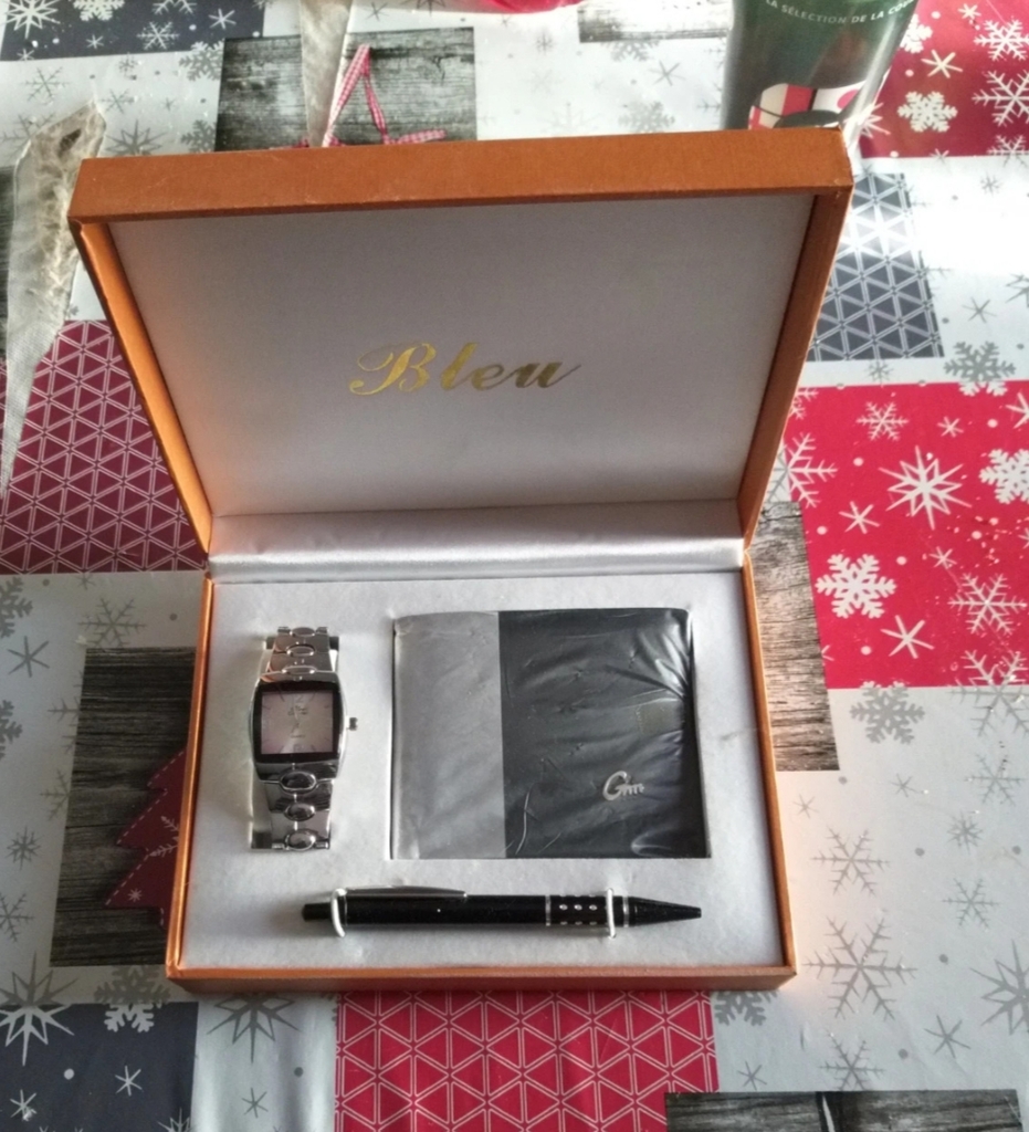 Coffret montre stylo portefeuille 30 Maubert-Fontaine (08)