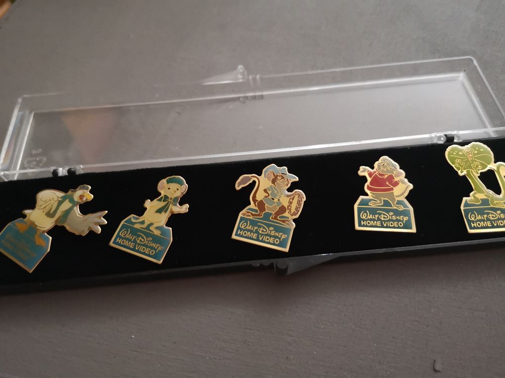 Coffret 5 pins personnages Walt Disney 15 Bo� (47)