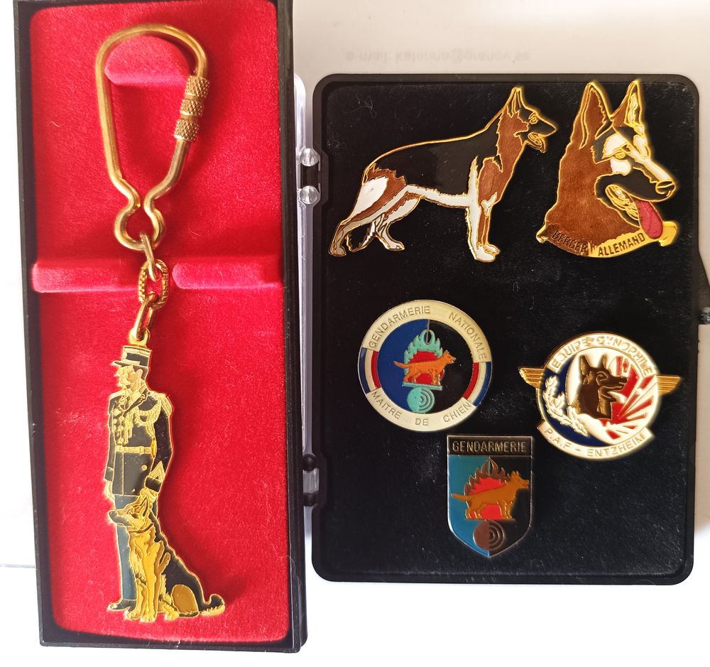 COFFRET PINS et PORTE CL�S 20 Strasbourg (67)