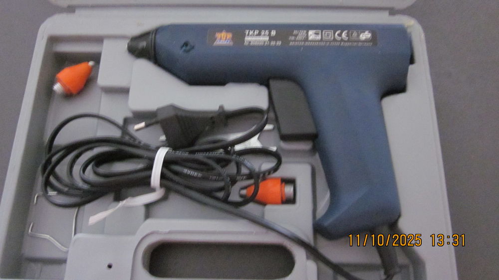 Coffret pistolet � colle �lectrique TPK plus bo�te de 32 bat 15 Coquelles (62)