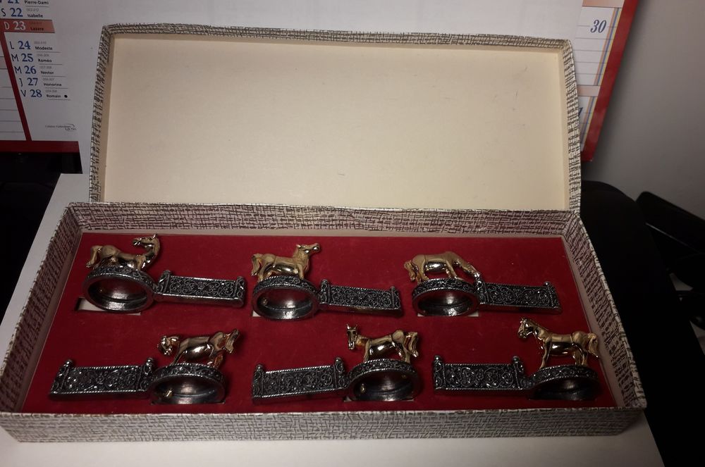 Coffret de 6 porte-couvert  chevaux sur socle 50 Verneuil-sur-Vienne (87)