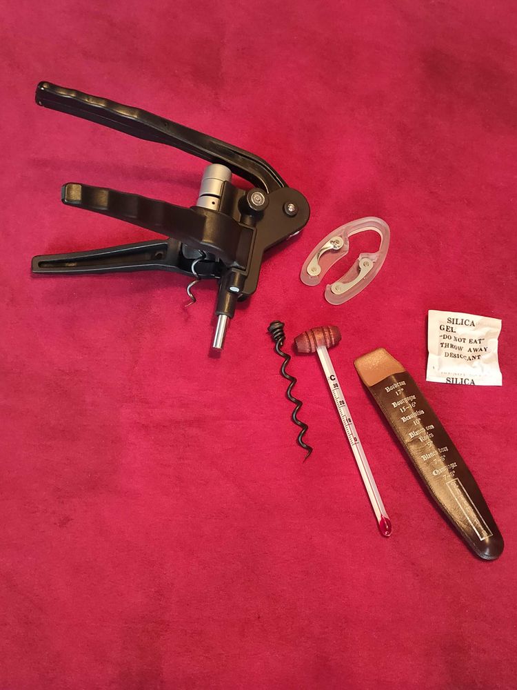 Coffret tire-bouchon neuf 10 Avermes (03)