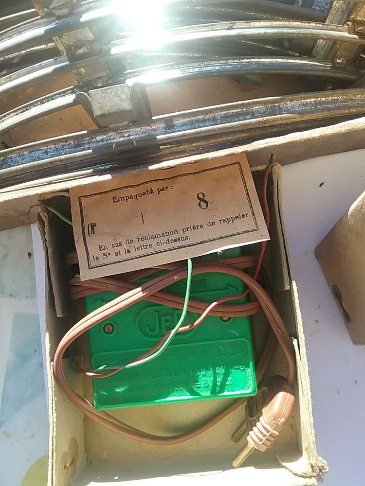 coffret train electrique voie o 85 Planzolles (07)