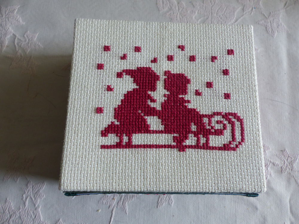 coffret    mon traineau rouge   6 Roclincourt (62)