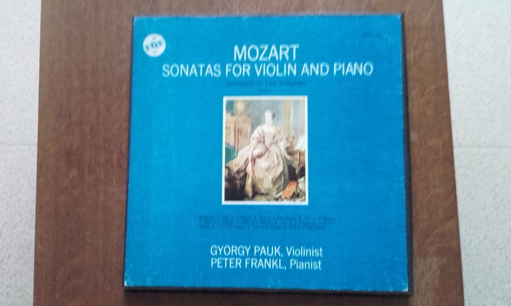 Coffret de 3 vinyles (33 T)
MOZART 5 �tampes (91)