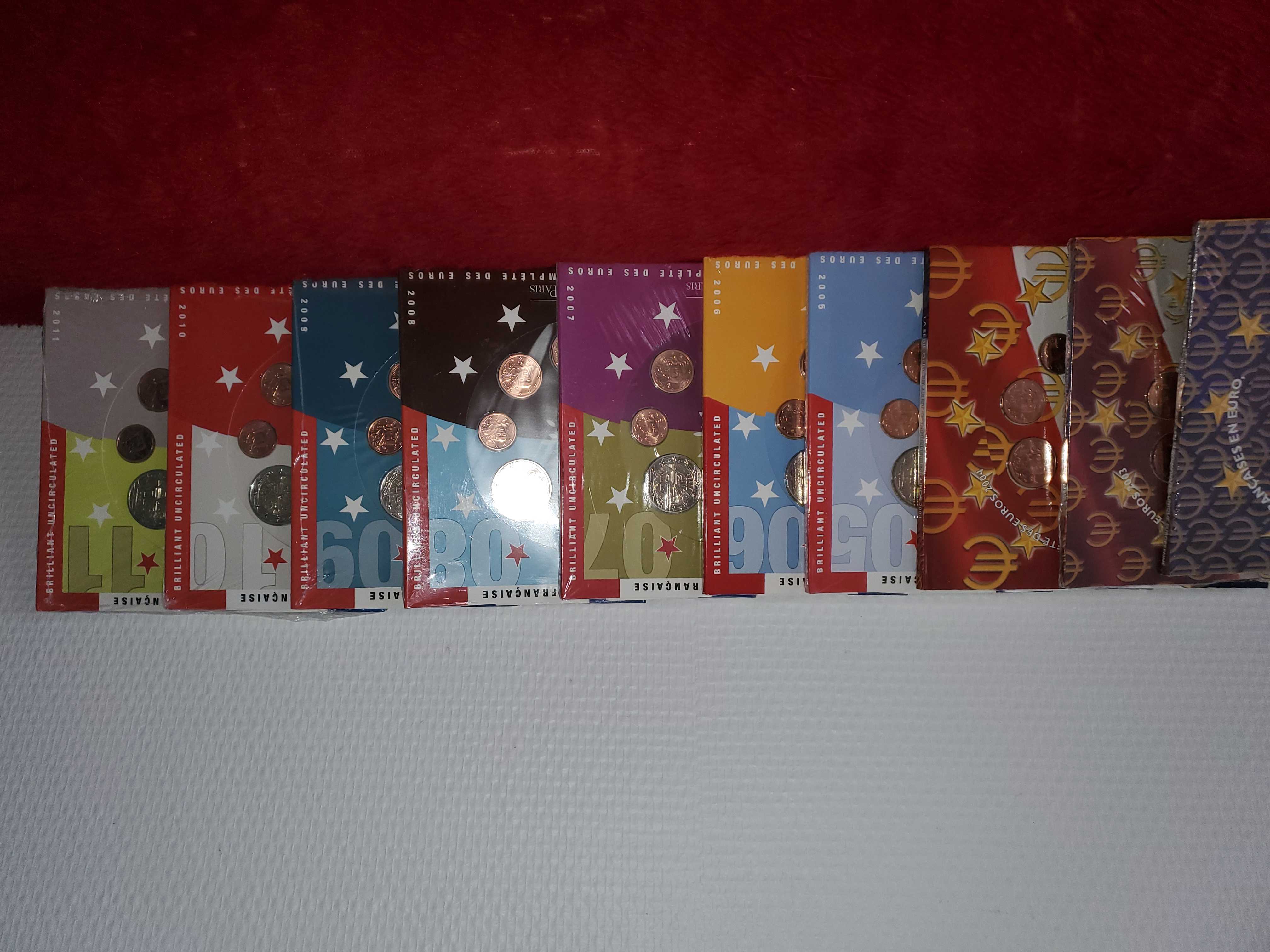 10 coffrets BU euros France de 2002 �  2011 300 Ch�tellerault (86)