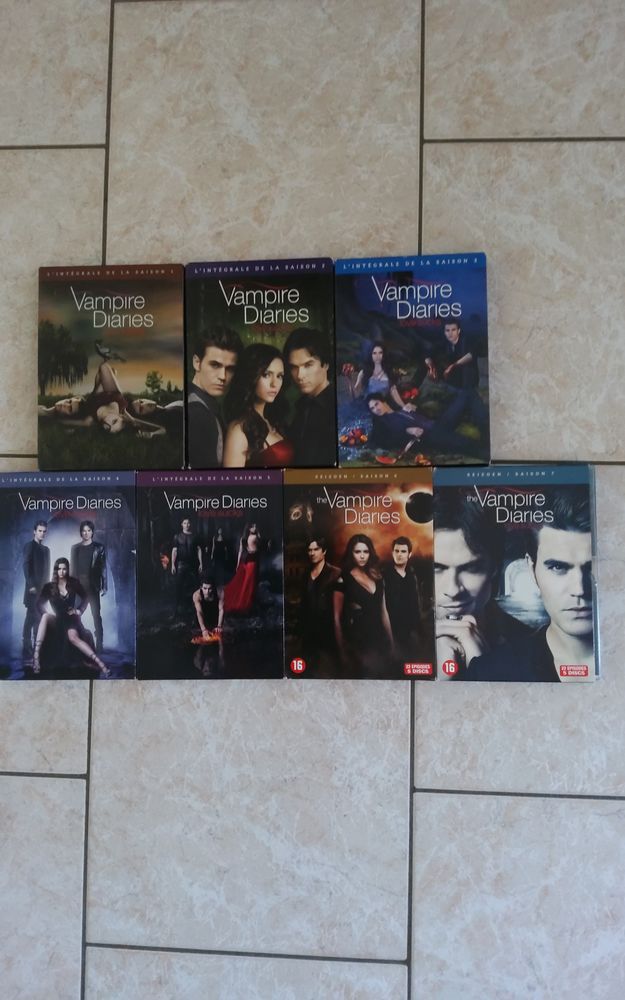 Coffrets DVD  Vampire Diaries  60 Juillan (65)