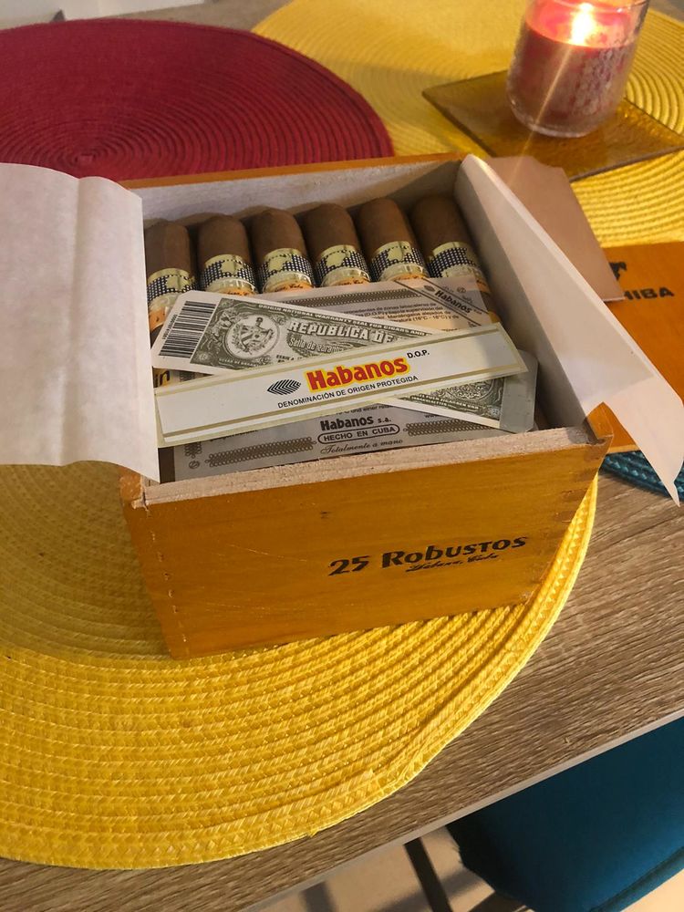Cohiba Esplendido et Cohiba Robusto 300 Cannes (06)
