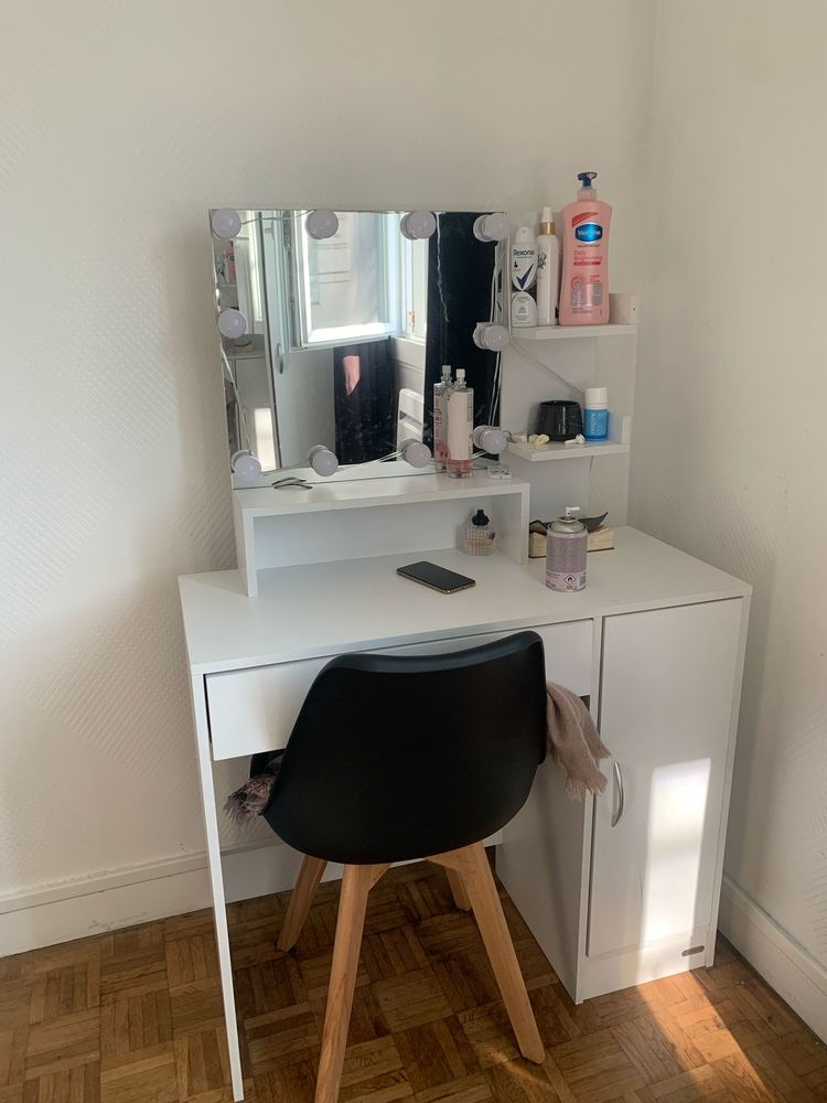 Coiffeuse (�tat neuf) 150 Saint-S�bastien-sur-Loire (44)