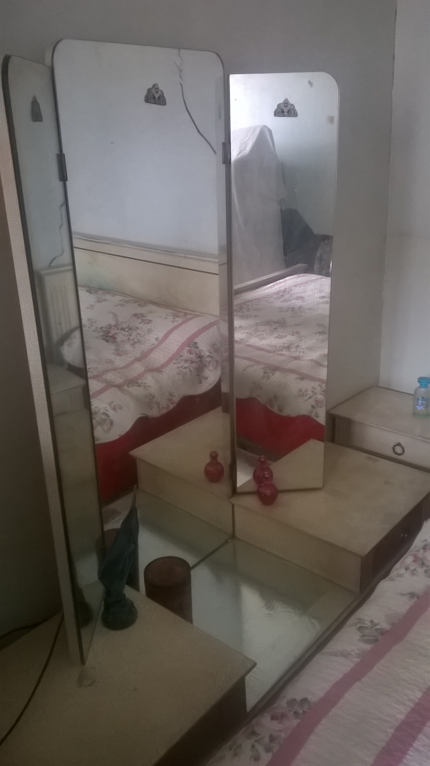 Coiffeuse - Meuble 200 Saint-Mand� (94)