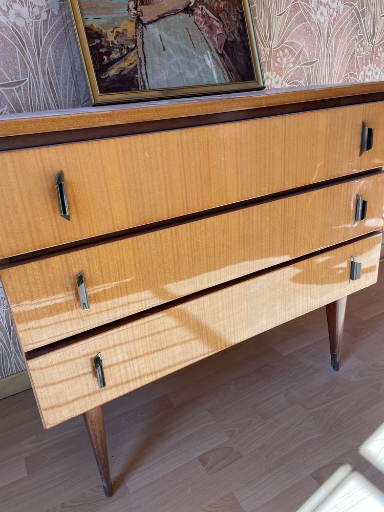 Coiffeuse en miroir 150 Les Pennes-Mirabeau (13)