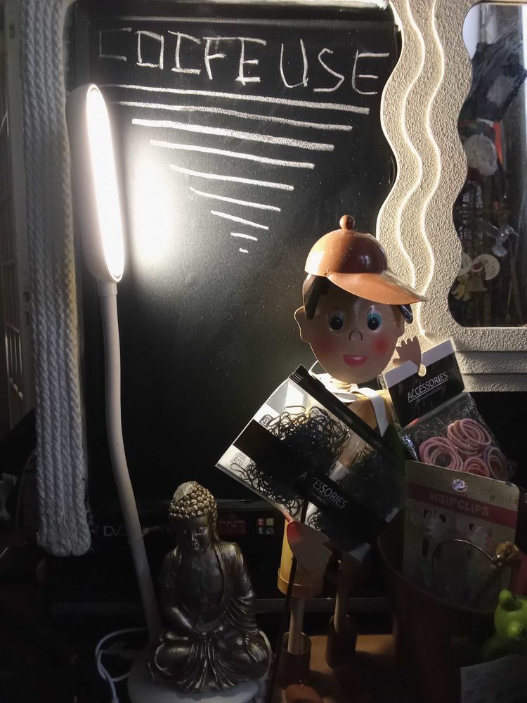 coiffeuse mixte pour enfant. 150 Tarbes (65)