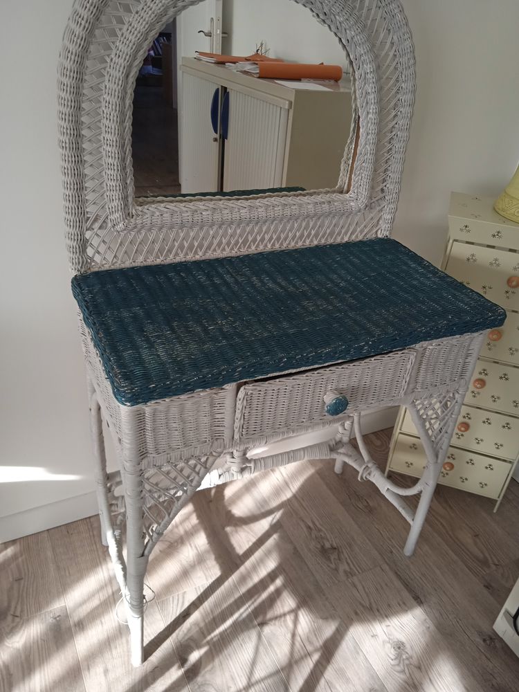 coiffeuse rotin verte et blanche miroir arrondi, un tiroir, 70 Le P�age-de-Roussillon (38)
