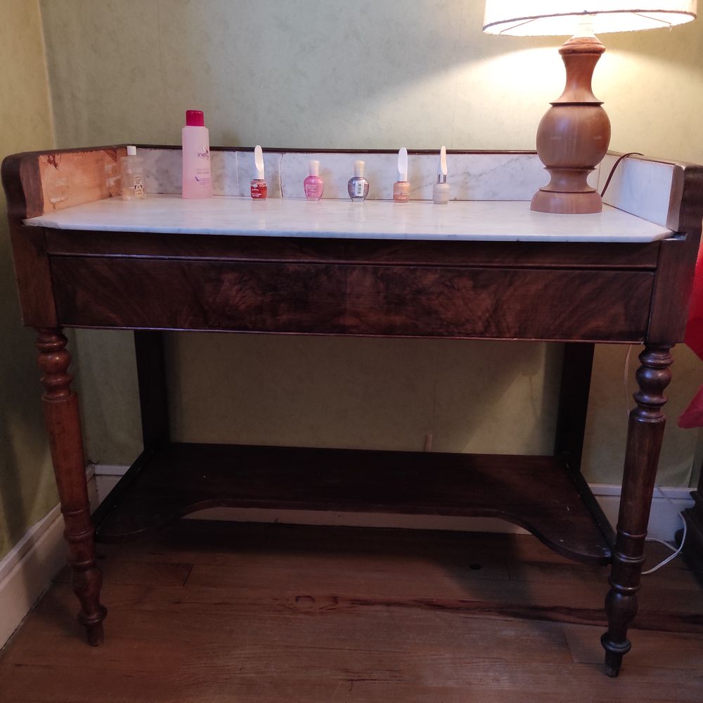 COIFFEUSE 70 Bourg-l�s-Valence (26)