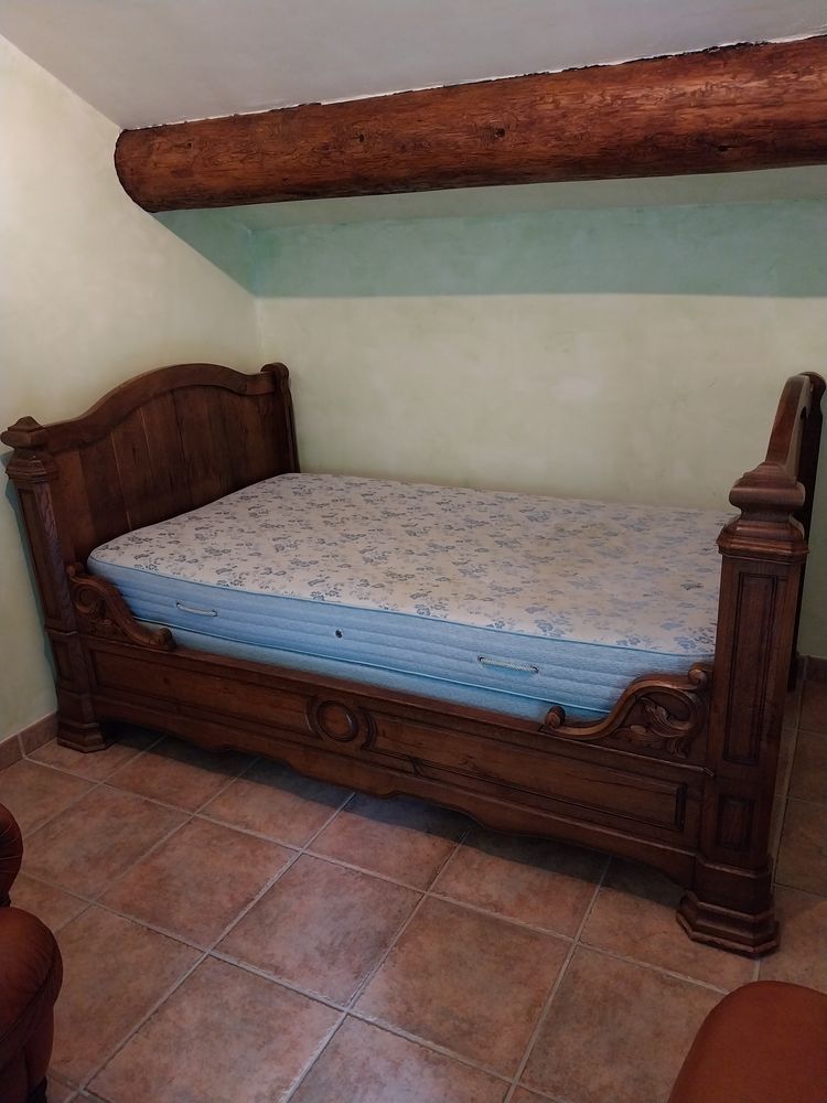 Lit de coin en bois avec sommier et matelas 120 X 190 cm 199 Anould (88)