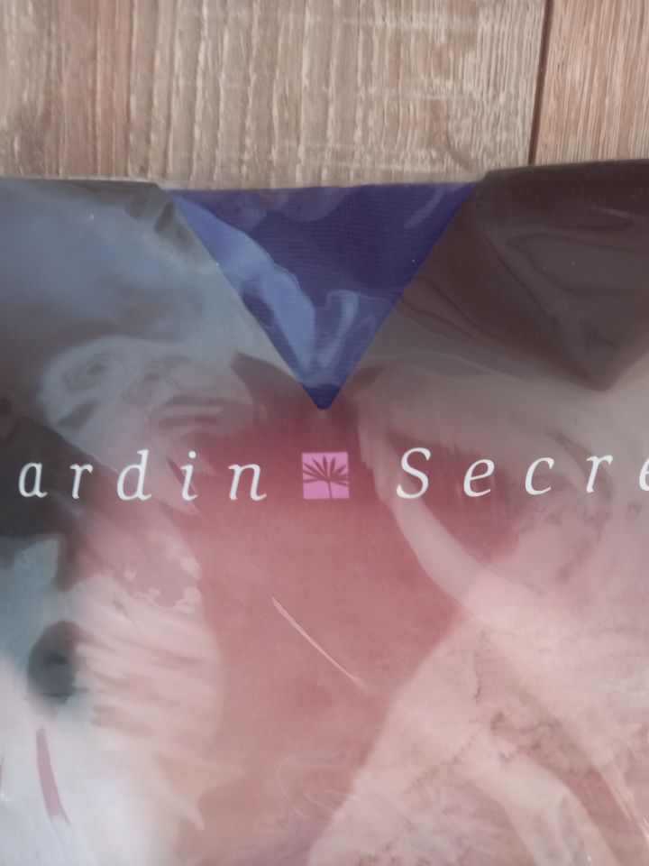 Collant violet marque essentiel taille 3 6 Villiers (86)