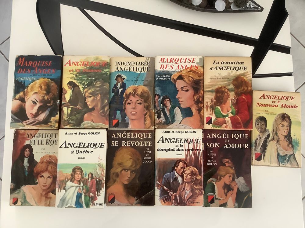 Collection ang�lique Edition originale 180 Pontacq (64)