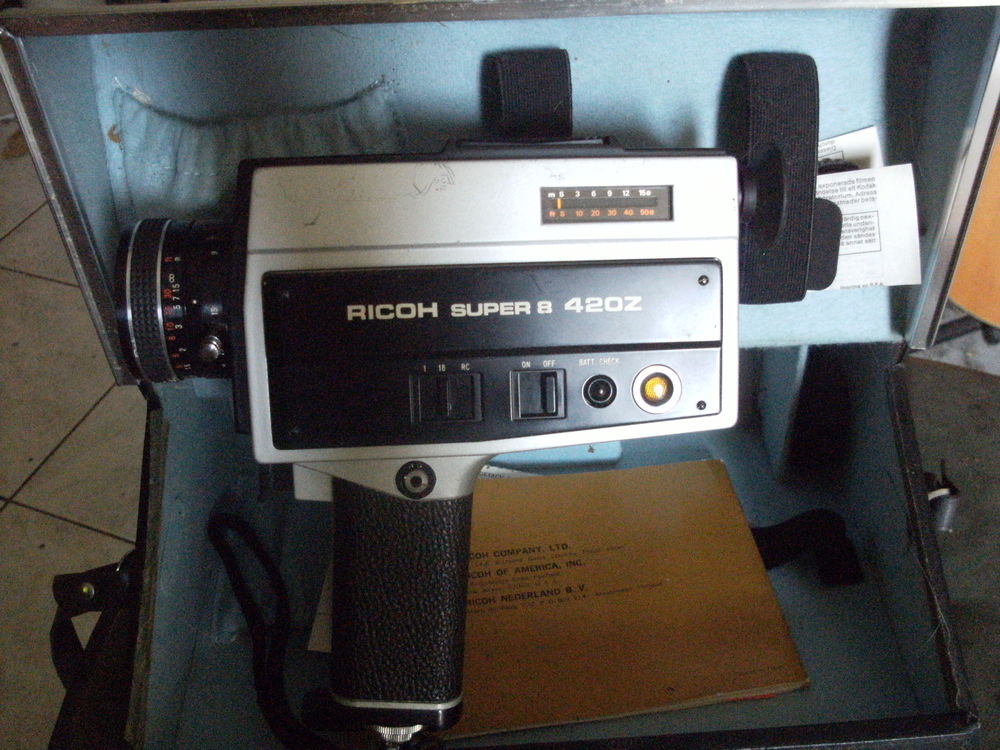 COLLECTION D APPAREILS PHOTOS ARGENTIQUES 0 Faye-d'Anjou (49)