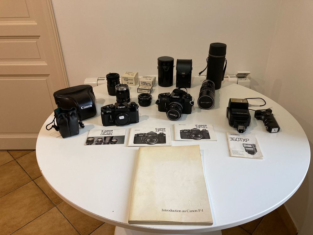 LOT collection CANON F1 OLD et accessoires (lot/d�tails) 1500 Orange (84)