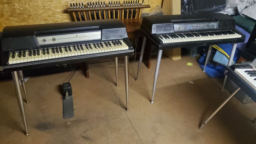 Collection de claviers fender Rhodes , wurlitzer 200 etc 995 Romainville (93)