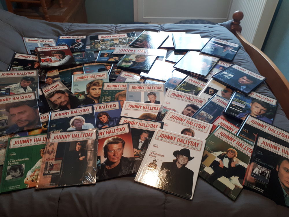 Collection complete  50 ans de carri�re de Johnny Hallyday 250 Soissons (02)