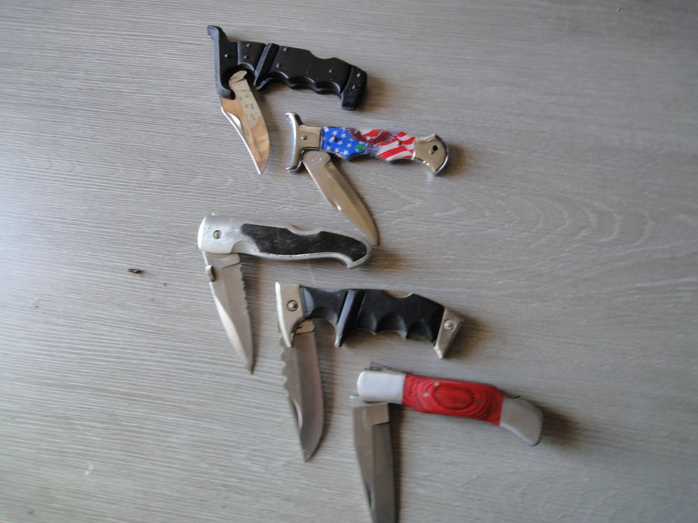 lot collection de couteaux 140 Guemene Sur Scorff (56)