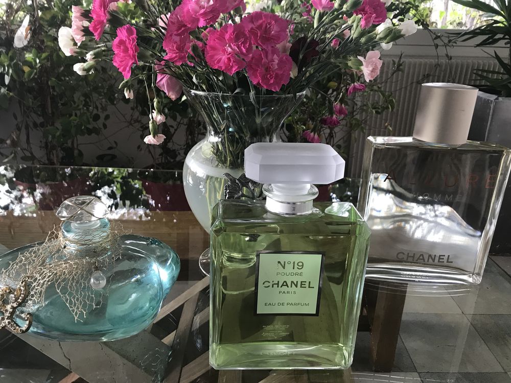 collection factices g�ants  parfumerie 4000 Orthez (64)