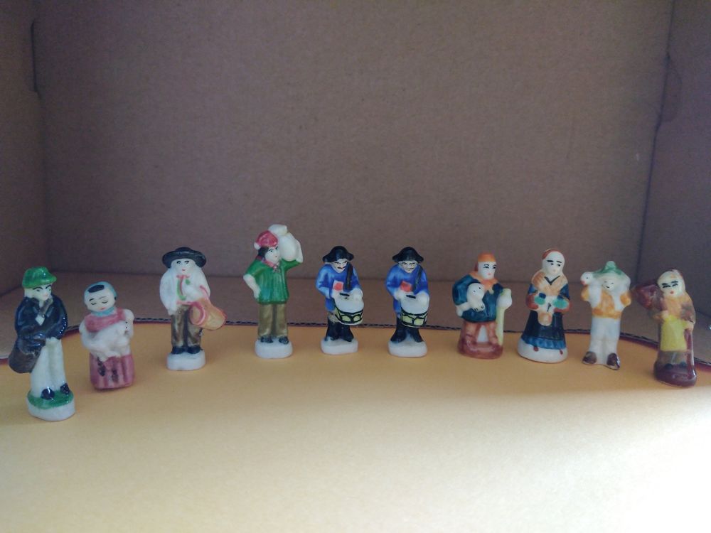 Lot collection f�ves rares 35 Baignes-Sainte-Radegonde (16)