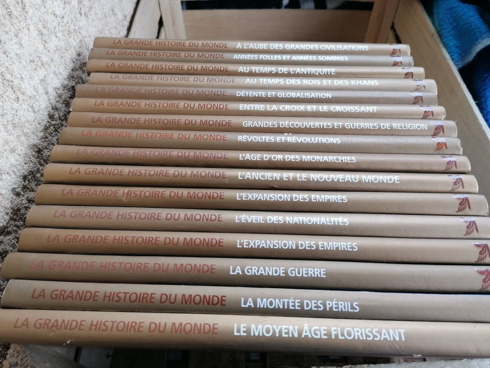 collection  la grande histoire du monde  100 Romans-sur-Is�re (26)