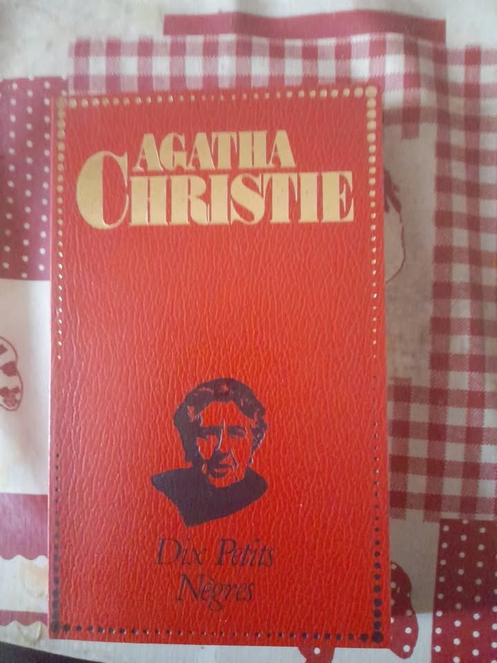 Collection livres Agatha Christie en 22 volumes 15 Saint-Quentin (02)