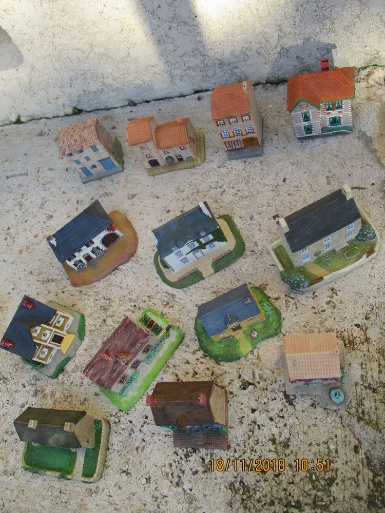 collection maisons eminiatures 25 Montpellier (34)
