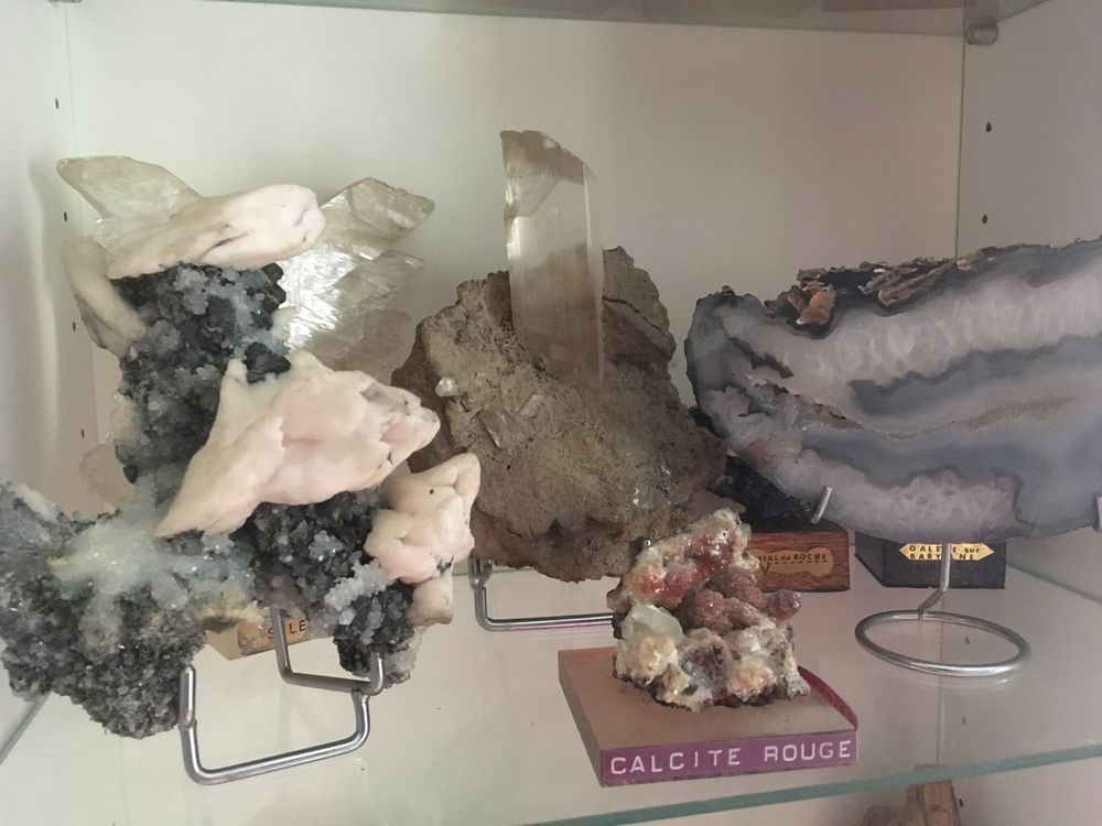 Vds collection min�raux 
800 Troyes (10)