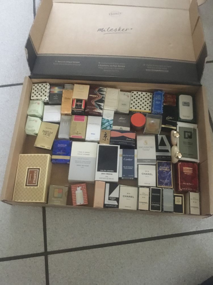 Collection miniatures parfum 0 Besan�on (25)