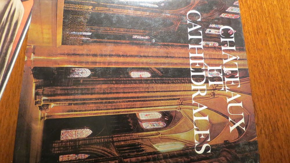 Collection  Panorama des civilisations   100 Gi�res (38)