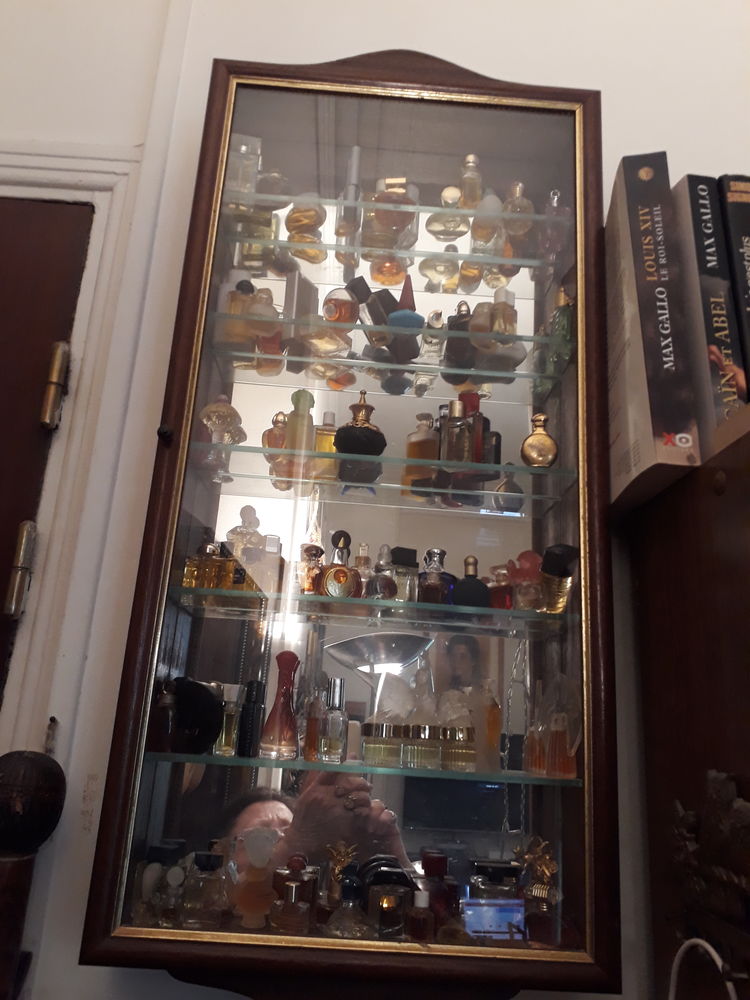 COLLECTION PARFUMS MINIATURES 1100 Nice (06)