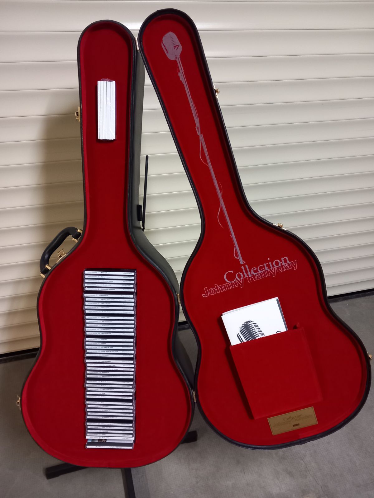 CD collection  pour les 50 ans de Johnny. 500 N�mes (30)